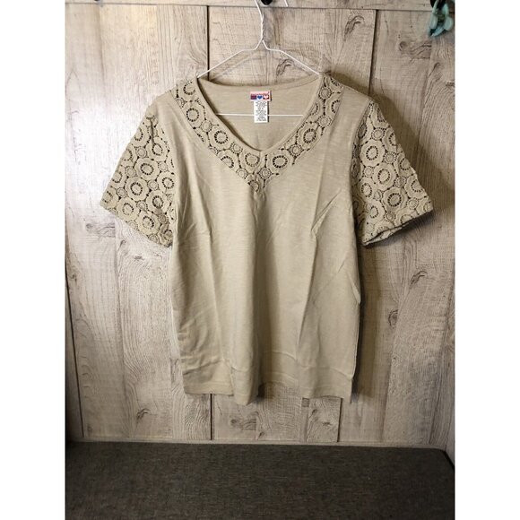 American Sweetheart Tops - American Sweetheart Womens Shirt Size Medium Beige Lace Short Sleeves Summer